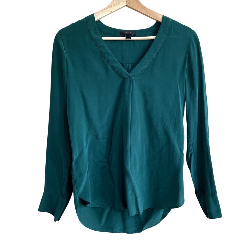 J.Crew 100% silk forest green v-neck long sleeved blouse women's size 0 business